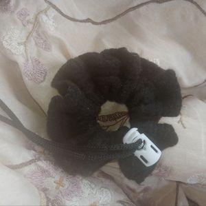 (1) Black w/ White HT